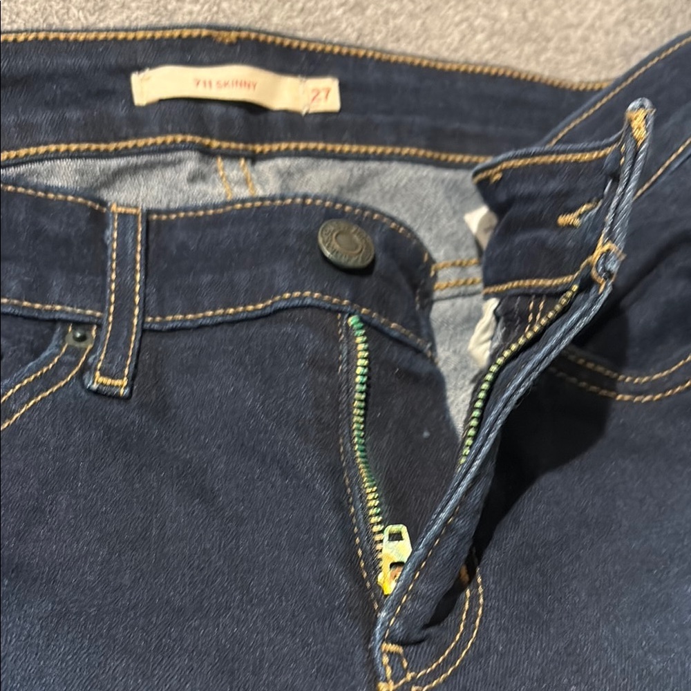 Levi's Dark Blue Straight Leg Women's Jeans - Picture 3 of 4